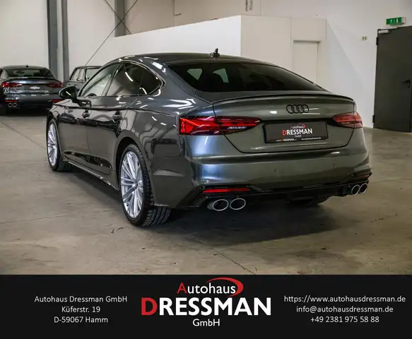 Audi S5 view 7
