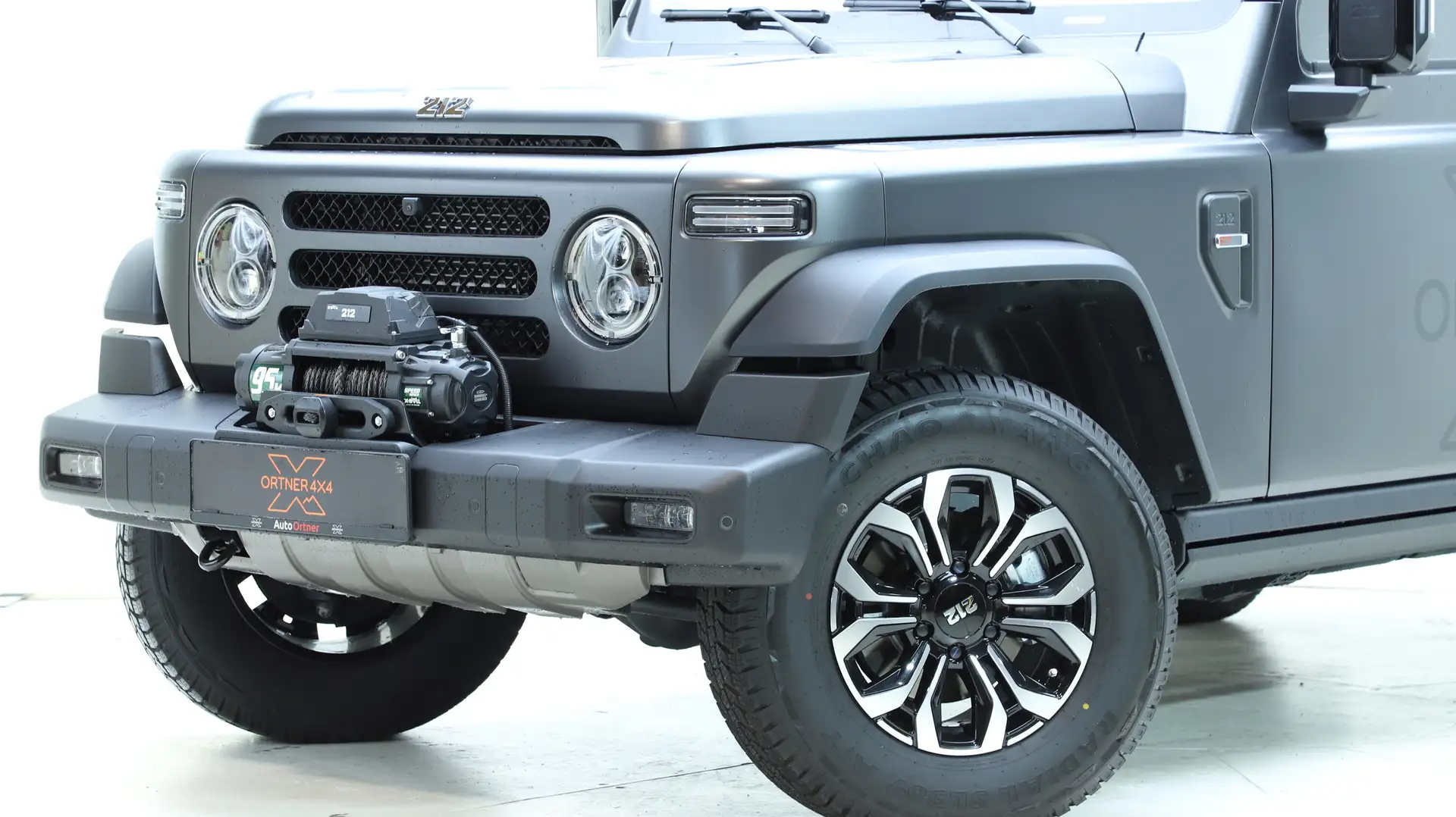 BAW 212 212 ORTNER 4X4 Offroad Customs Grau - 2