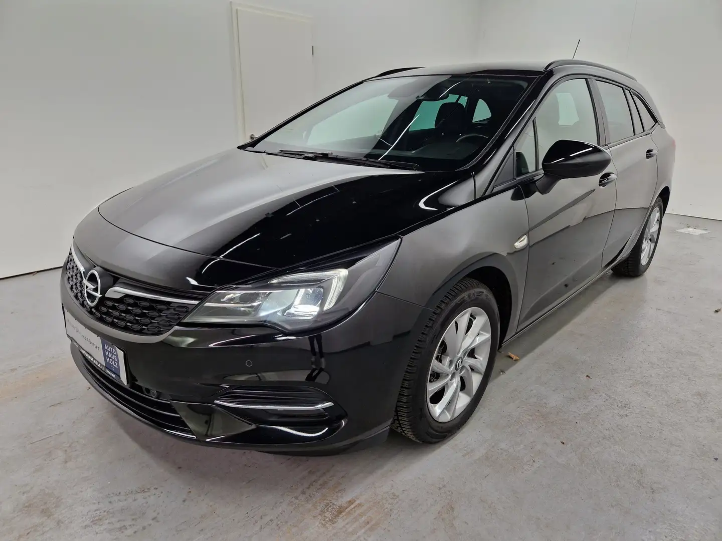 Opel Astra K 1.2 Turbo Kombi  Business Edition Schwarz - 1