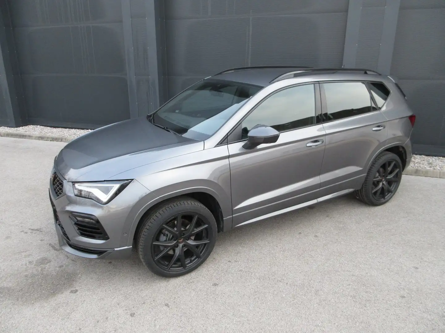 CUPRA Ateca 1.5 TSI DSG 150 Grau - 2