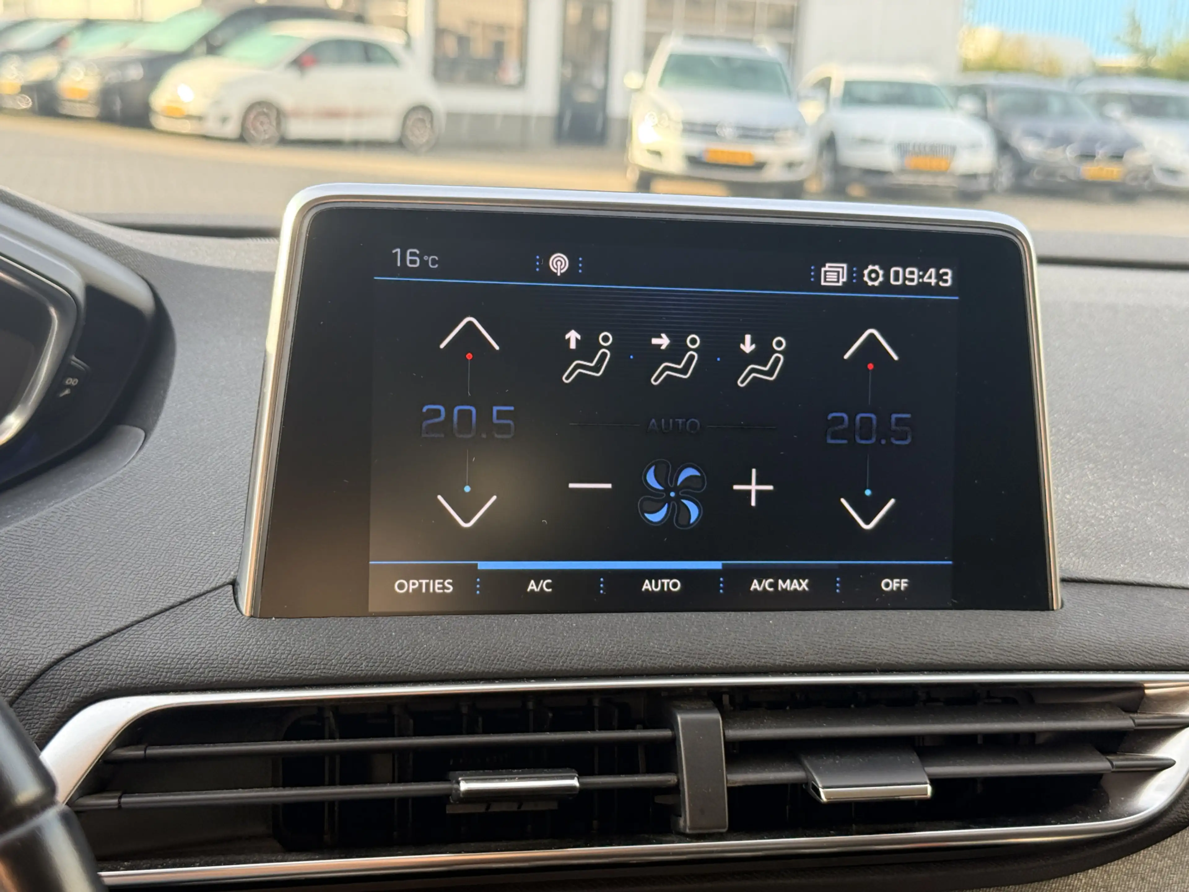 Peugeot 3008 1.2 PureTech Allure | LED | Keyless | Apple/Androi — photo 44