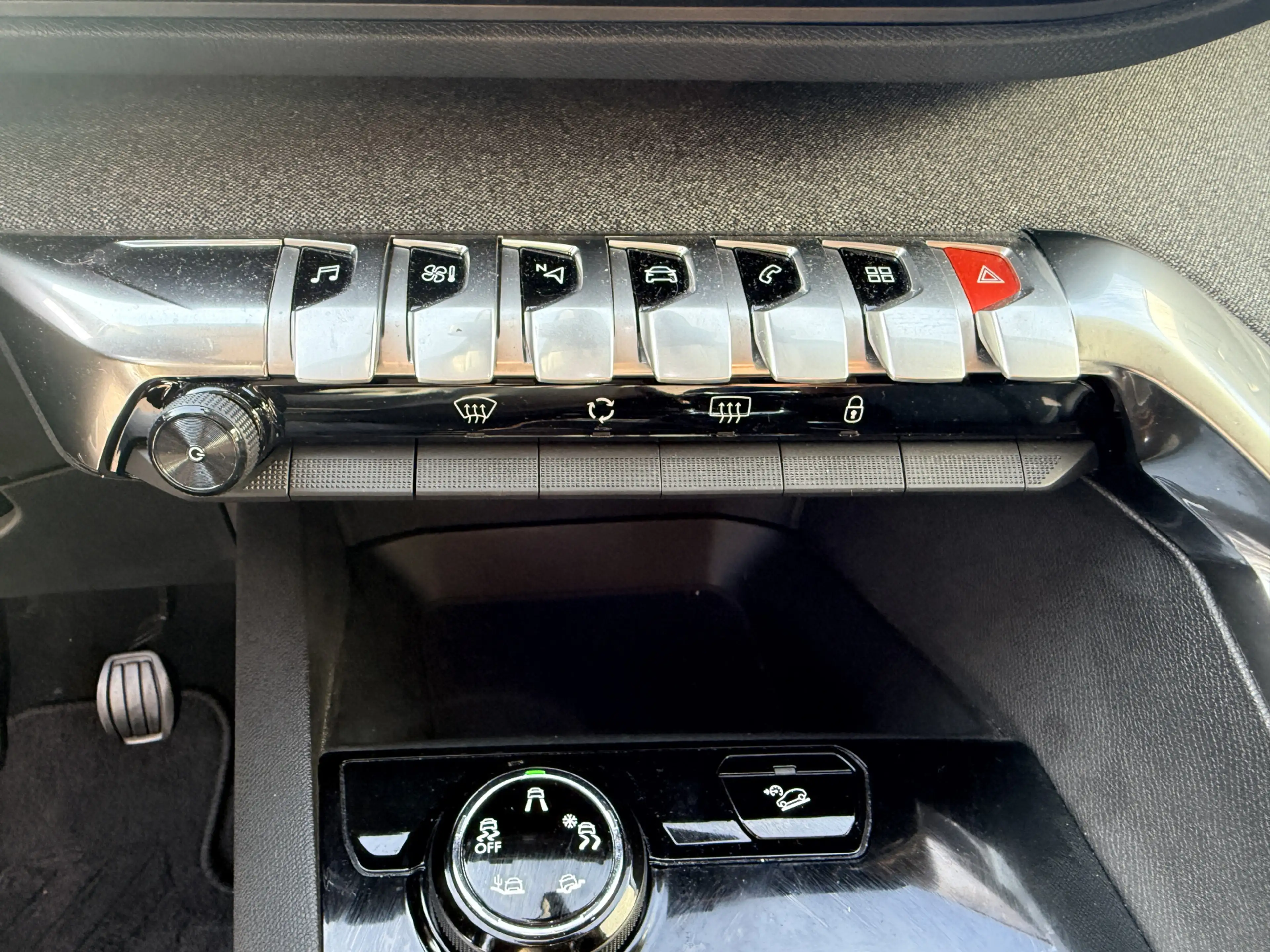 Peugeot 3008 1.2 PureTech Allure | LED | Keyless | Apple/Androi — photo 30