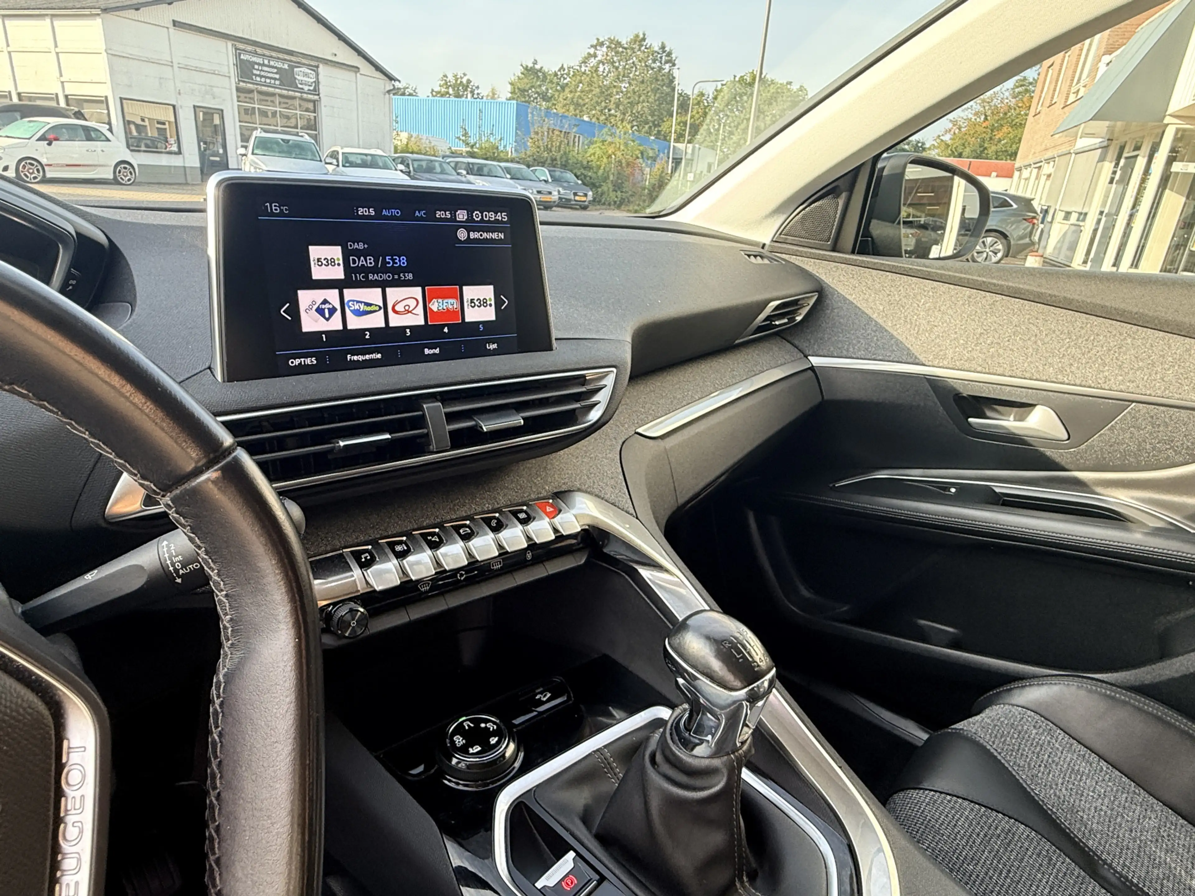 Peugeot 3008 1.2 PureTech Allure | LED | Keyless | Apple/Androi — photo 33