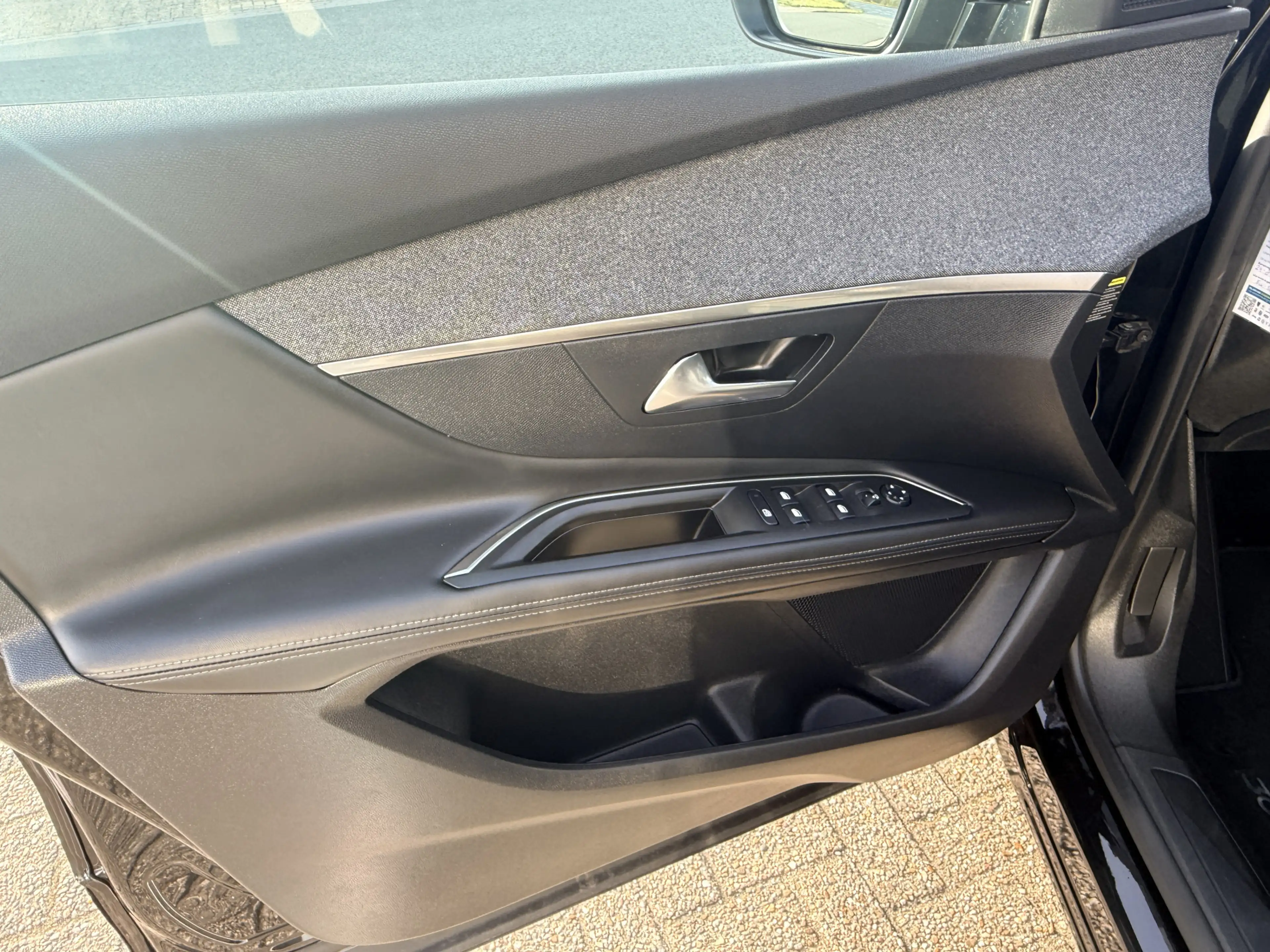 Peugeot 3008 1.2 PureTech Allure | LED | Keyless | Apple/Androi — photo 18