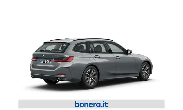 BMW 3 Series view 3
