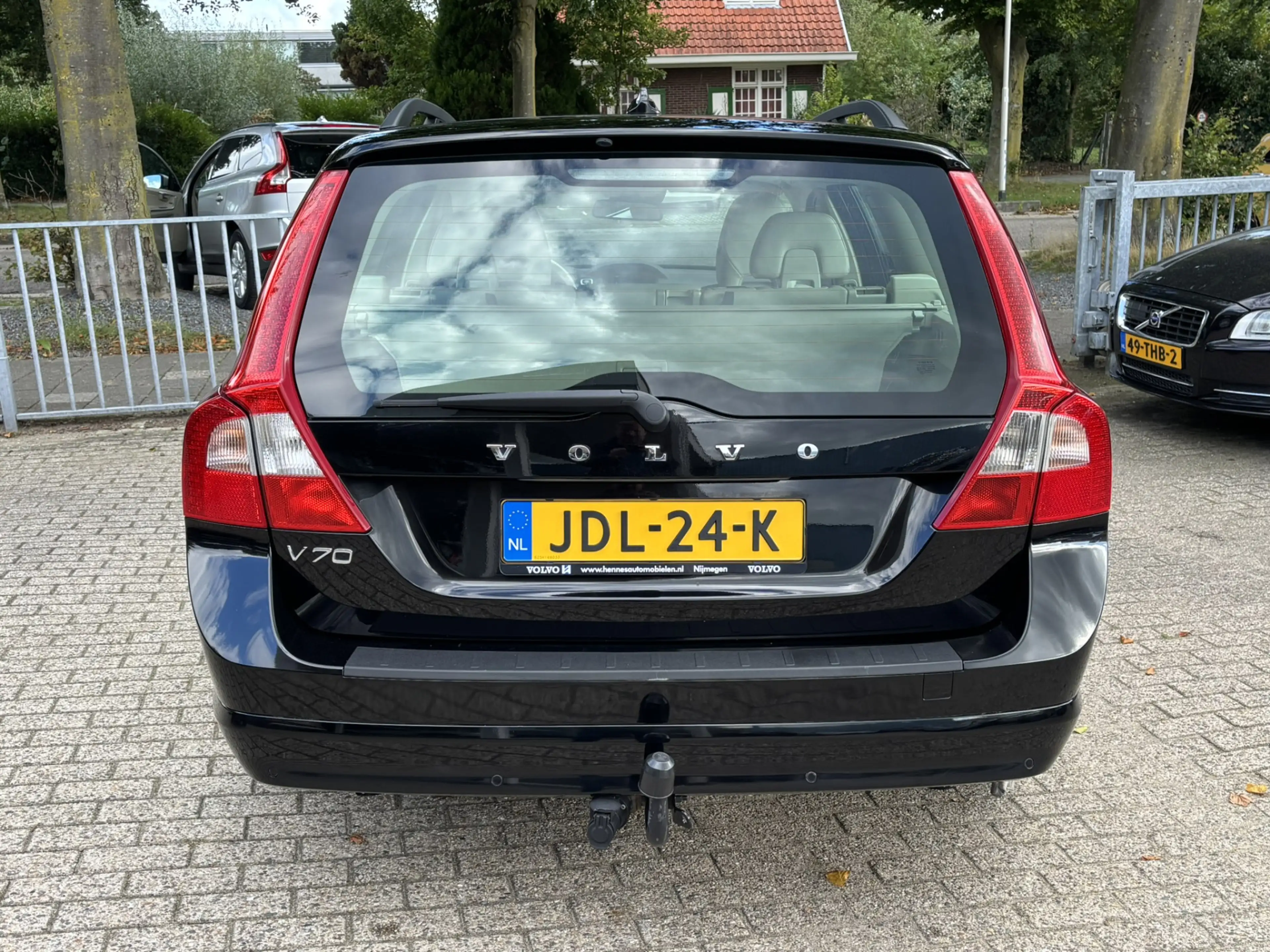 Volvo V70 2.5T 231pk Momentum Xenon Stoelverwarming voor & a — photo 5