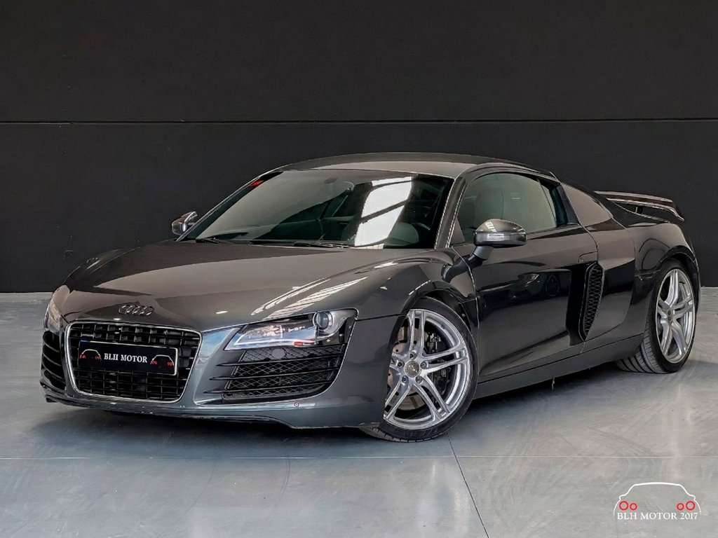 Audi R8 4.2 FSI quattro R tronic - foto 1