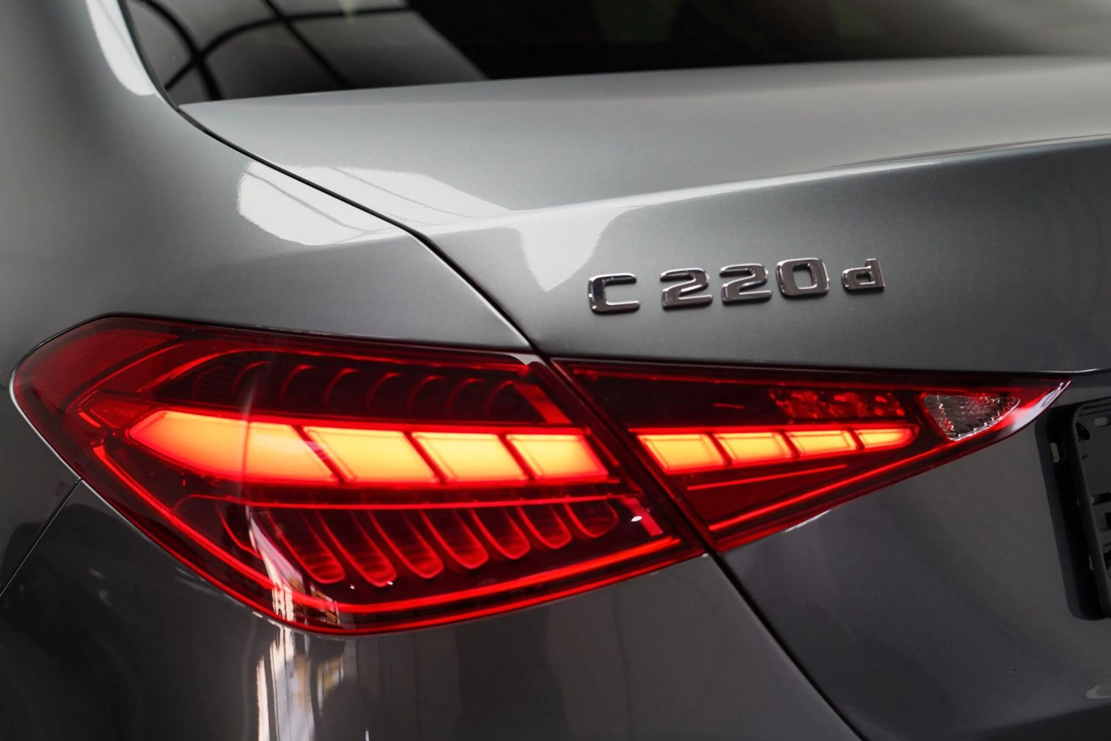 Mercedes-Benz C 220 C220d 9G Avantgarde GSD NAVI CARPLAY KAMERA — photo 9