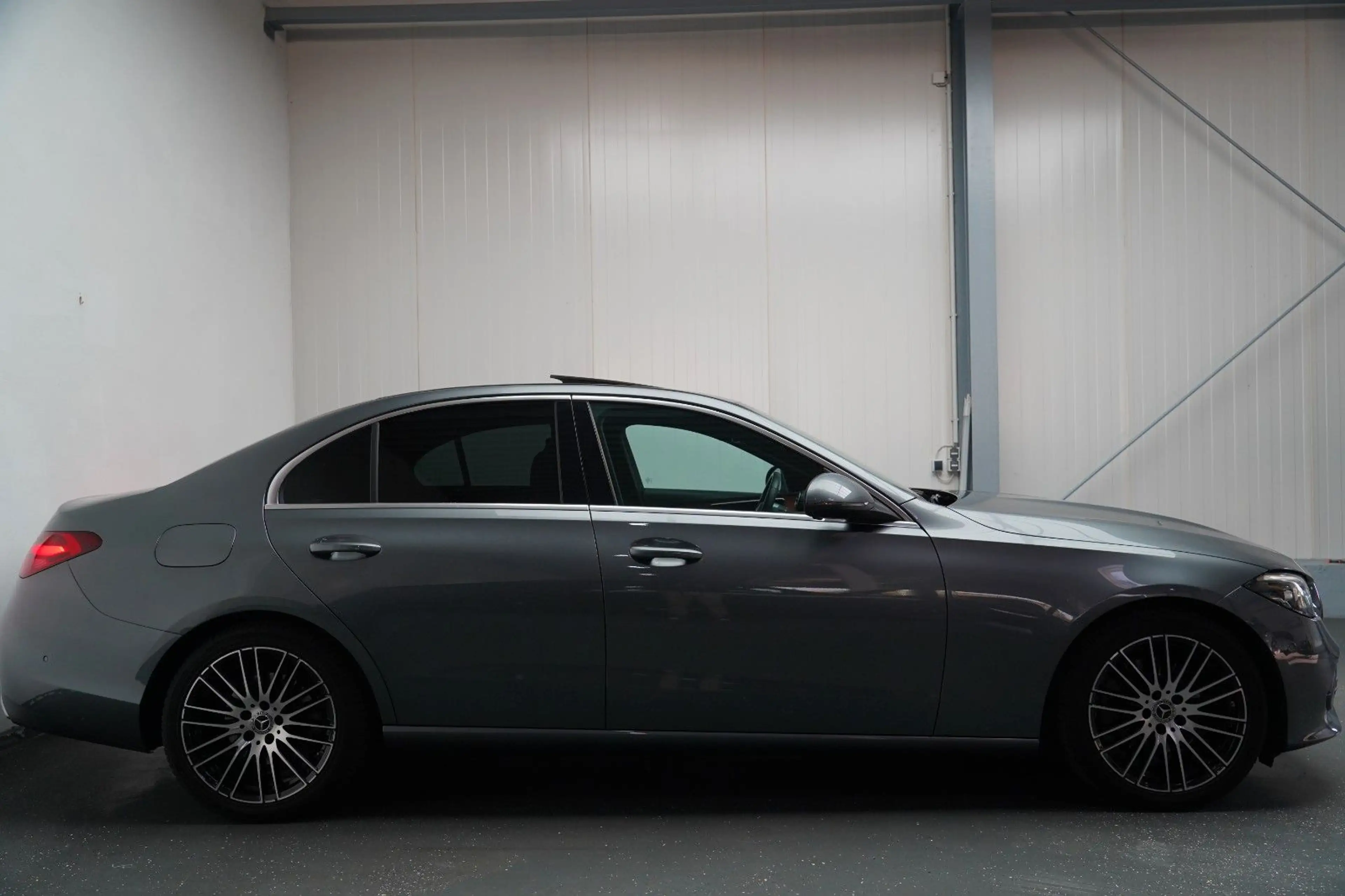 Mercedes-Benz C 220 C220d 9G Avantgarde GSD NAVI CARPLAY KAMERA — photo 4