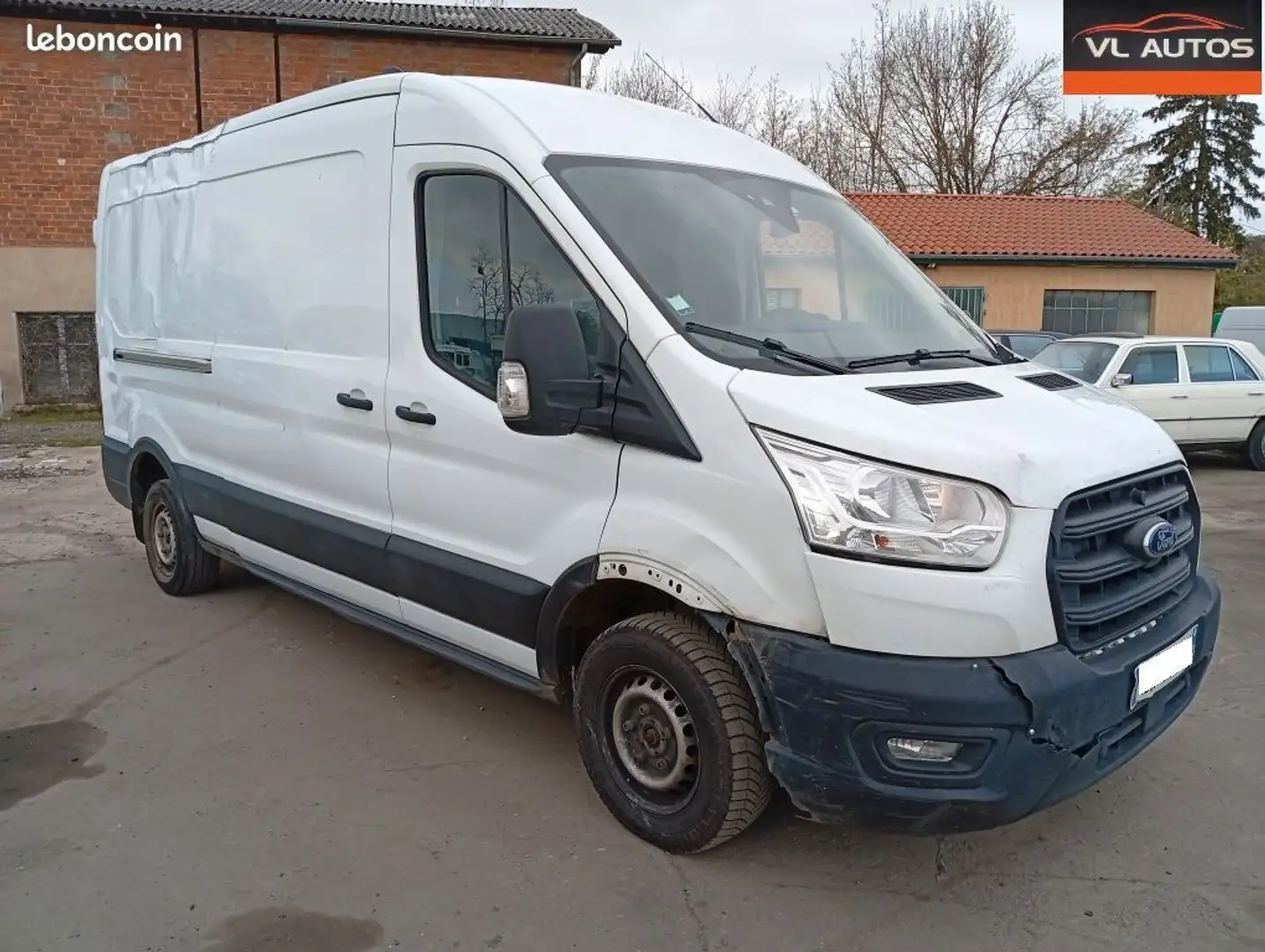 Ford Transit 2T 2022 L2H2 2.0 l 130 cv endommagé à l'avant et l Weiß - 1